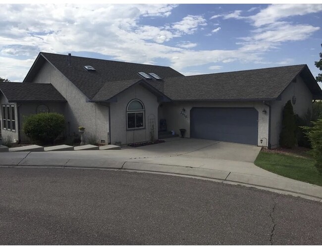 Building Photo - 2616 Mariner Ct