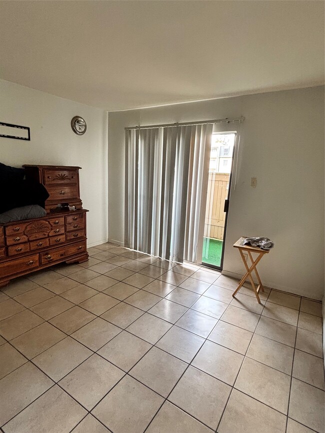Building Photo - 8417 Hearth Dr