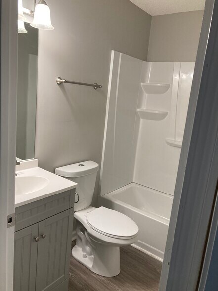 Building Photo - 4147 Lake Mist Dr NW