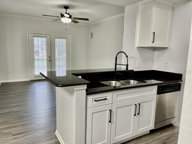 Building Photo - 14316 Fredricksburg Dr