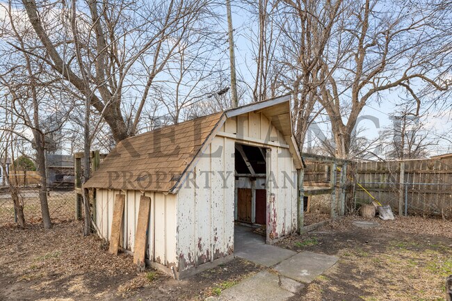 Building Photo - 2803 S Glenn Ave