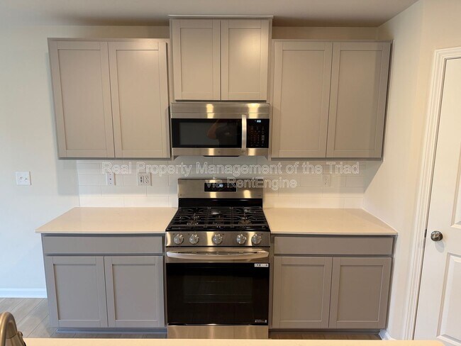 Building Photo - 1784 Mallard Dr
