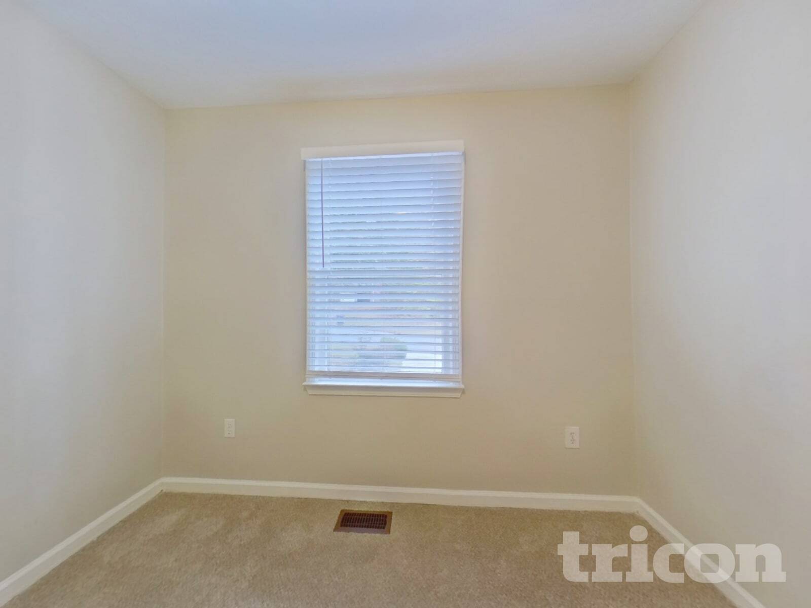 Building Photo - 1753 Independence Dr