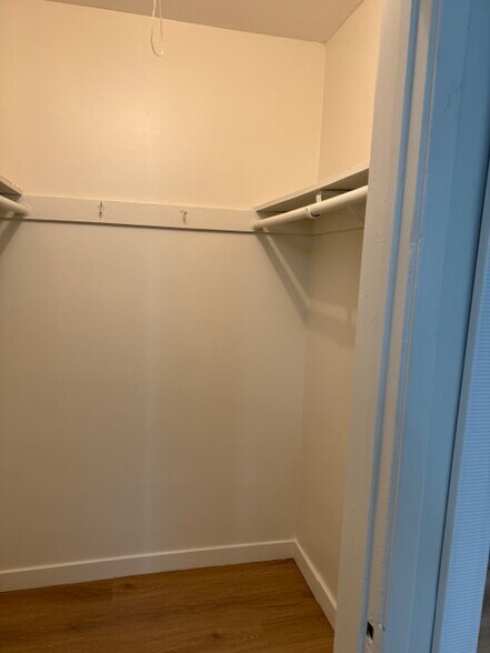 Building Photo - 13401 Victory Blvd