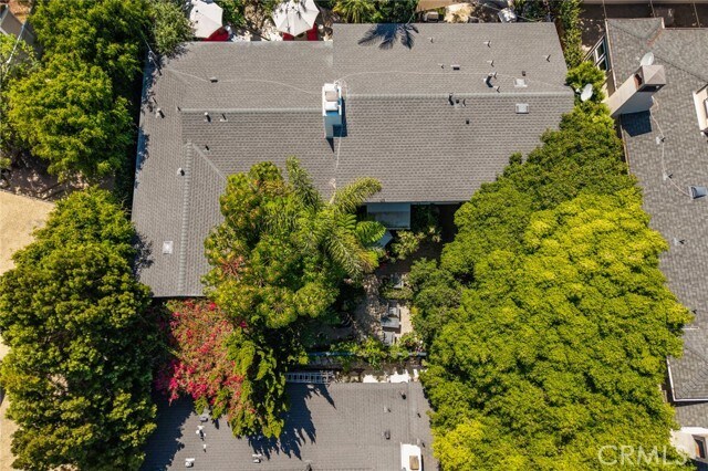 Building Photo - 33915 Robles Dr