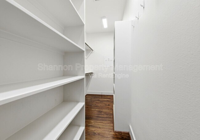 Building Photo - 1512 Crockett St