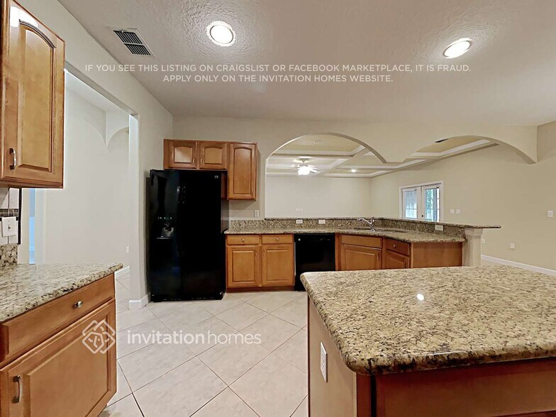 Building Photo - 19036 Starry St