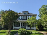 Building Photo - AMAZING 4 bed 2 full bath (FULL HOUSE)