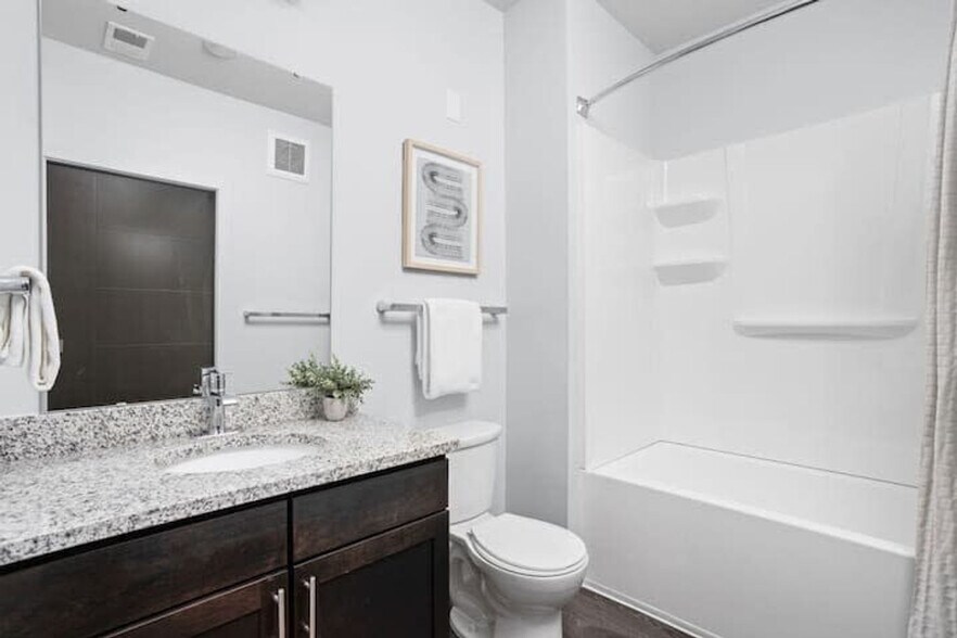 Building Photo - 8510 Westfield Blvd