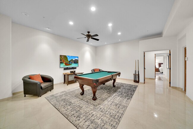 Building Photo - 30 Ritz Cove Dr