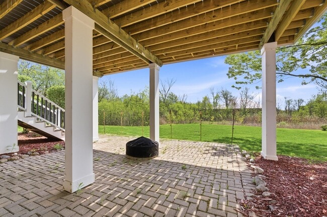 Building Photo - 2243 Sun Valley Dr