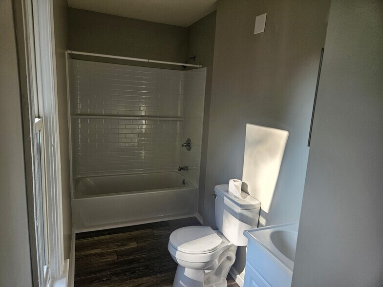 Bathroom - 5 Robie St