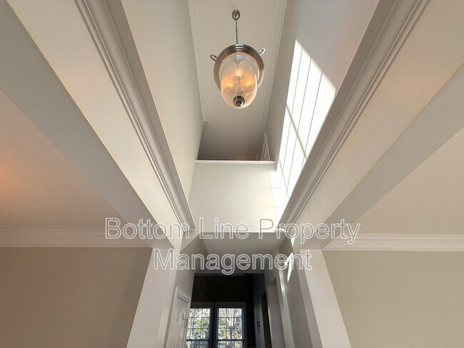 Building Photo - 12430 McAllister Park Dr