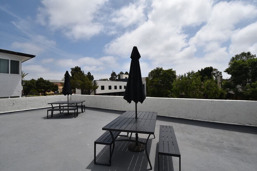 Building Photo - 2683 34th St