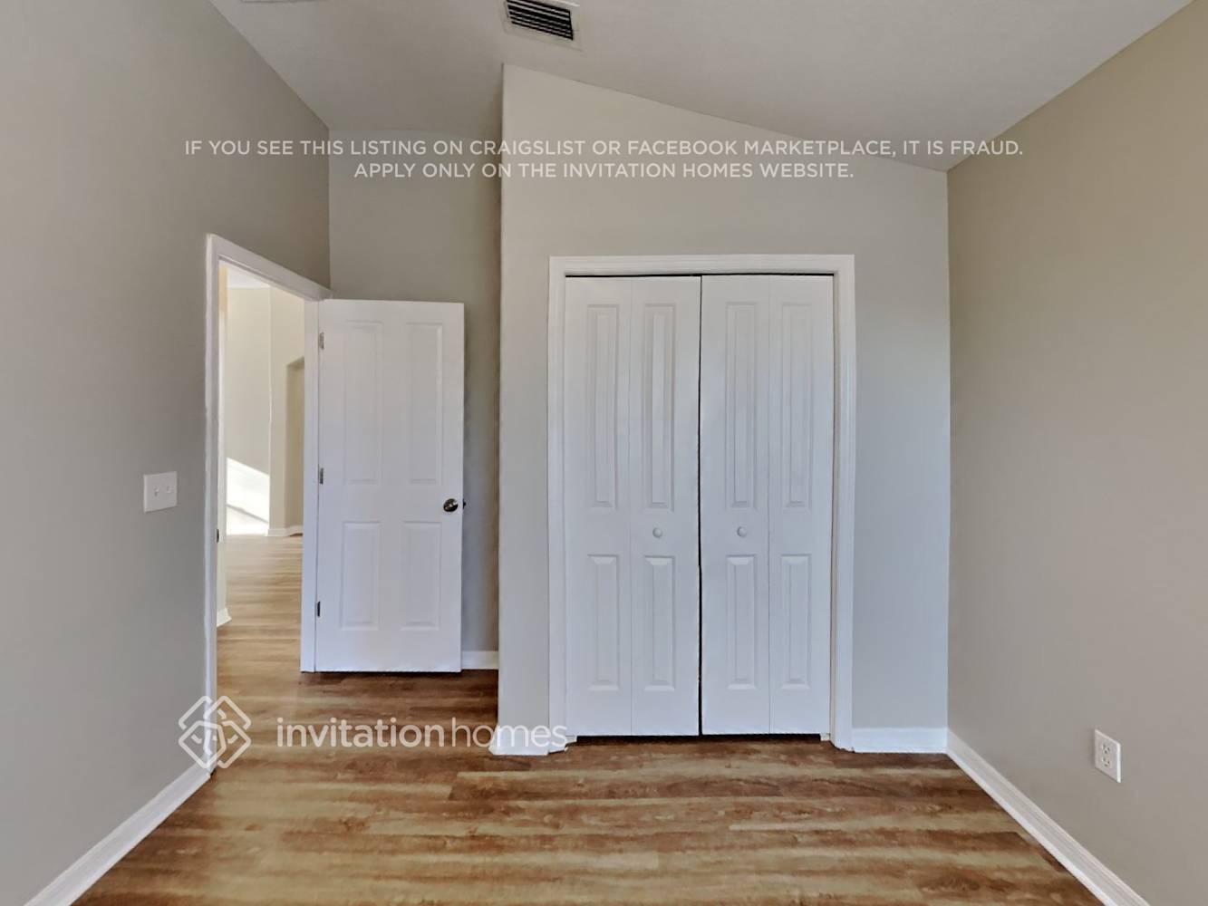 Building Photo - 8233 Crescent Moon Dr