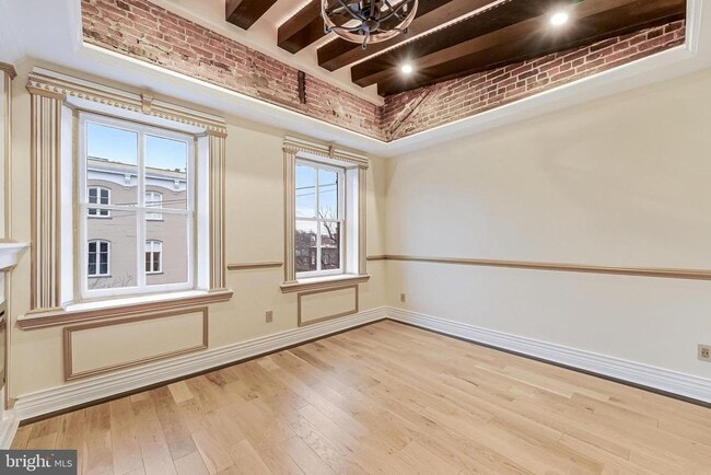 Building Photo - 810 Prince St