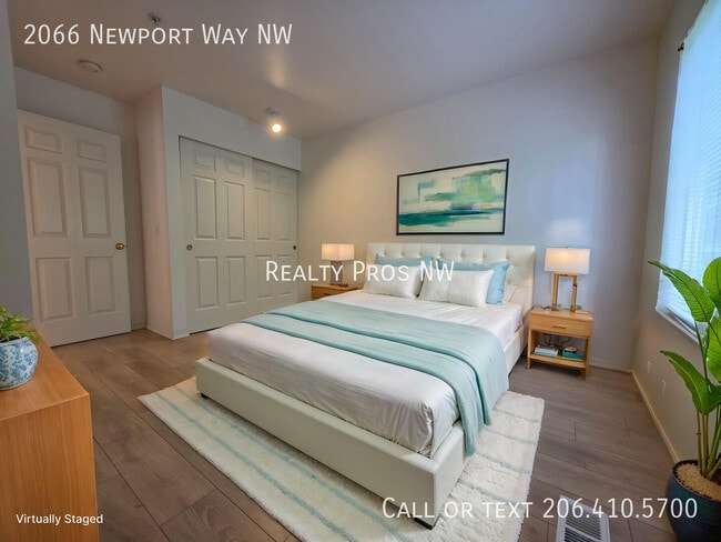 Building Photo - 2066 Newport Way NW