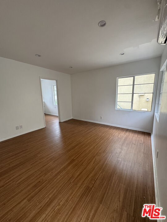 Building Photo - 220 N Louise St