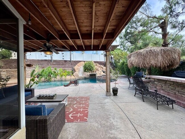 Building Photo - 5 bedroom South Temecula home with a Pool ...