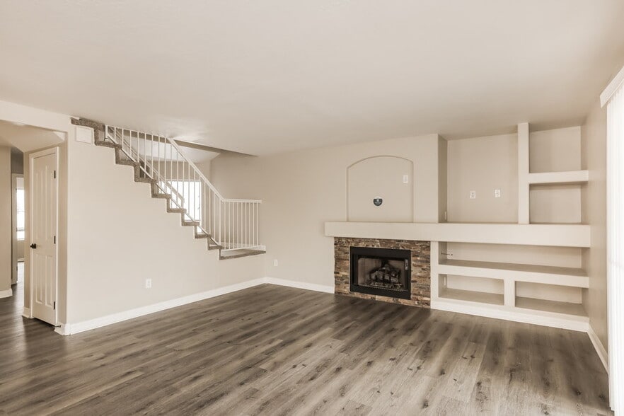 Building Photo - 10438 W Georgia Ave