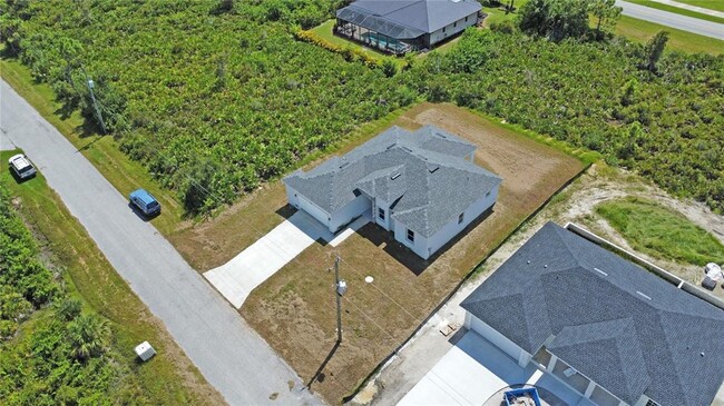 Building Photo - 13565 Jeronimo Ln