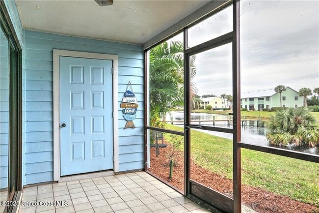Building Photo - 9626 Riverside Dr
