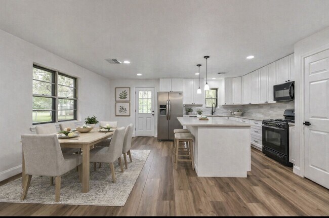 Building Photo - 229 Burkett St