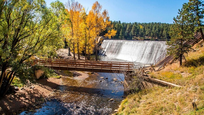 Building Photo - 28940 Golf Way