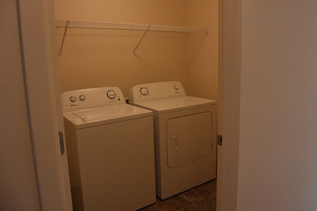 Building Photo - 13106 NE 25th St