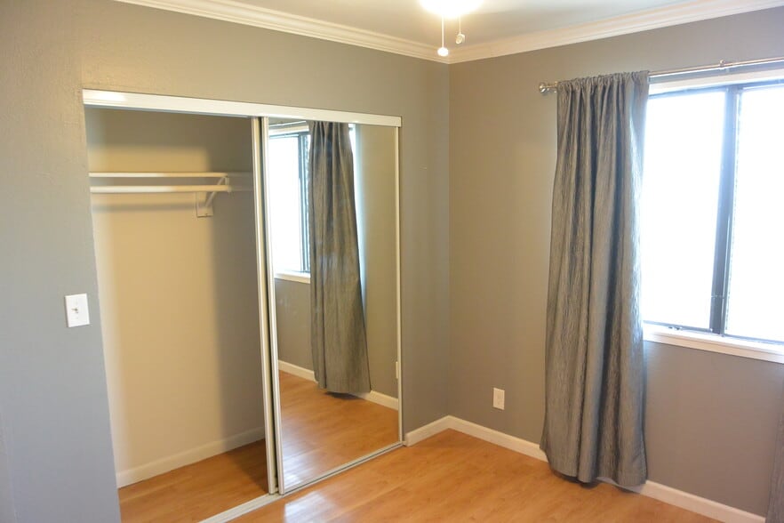 Building Photo - 98-640 Moanalua Loop