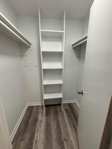 Building Photo - 5614 Harvest Hill Rd