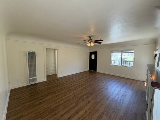 Building Photo - 749 Belmont Ave