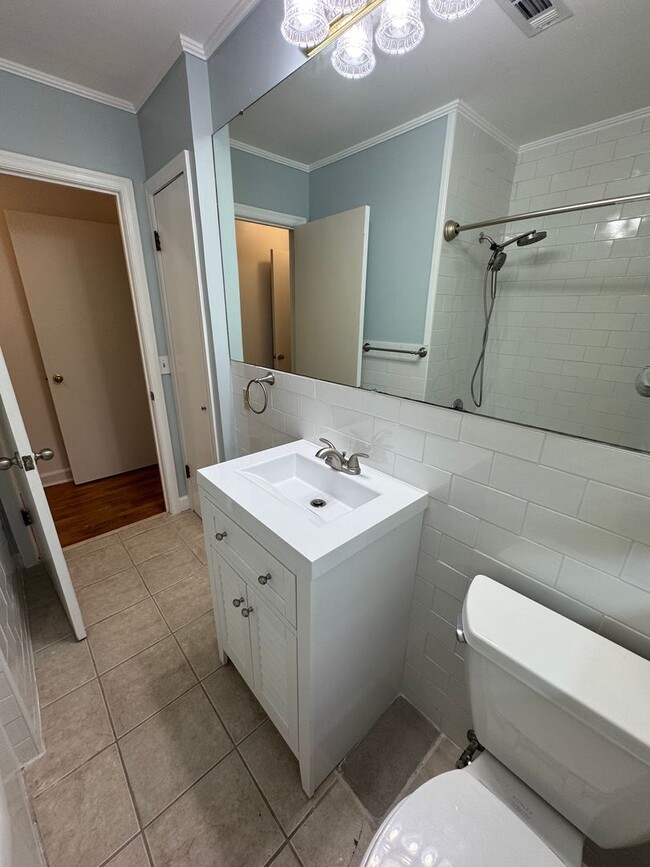 Building Photo - Cozy 3/1 House in East Rome- $1,495