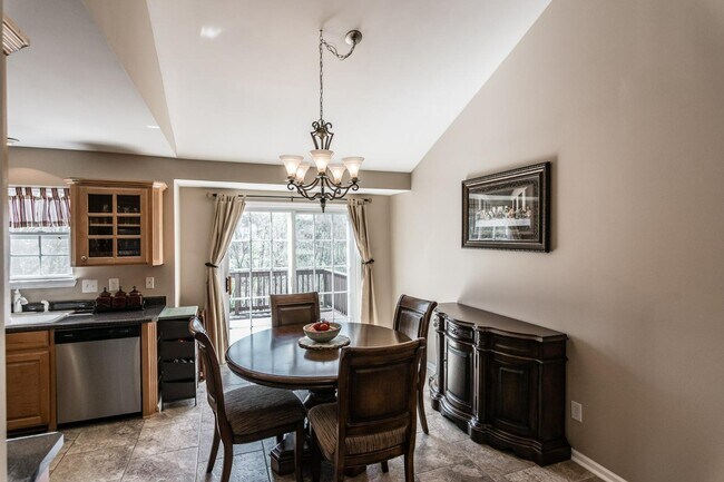 Building Photo - 953 Pebble Beach Cir