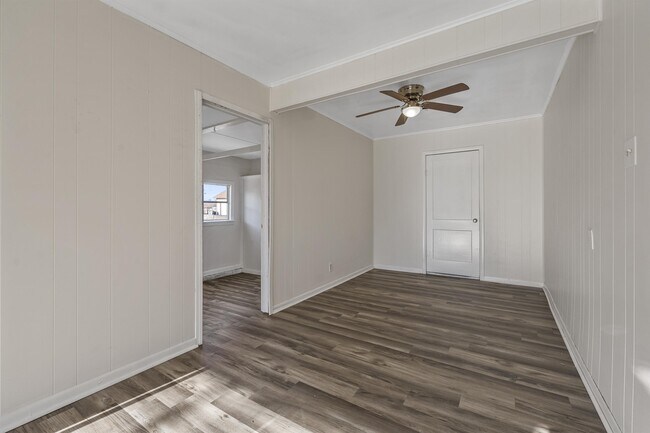 Building Photo - 1402 Chico Ct