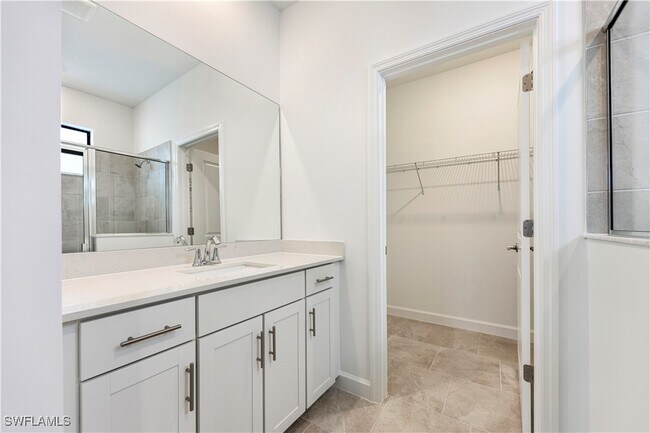 Building Photo - 19613 Hinkley Dr