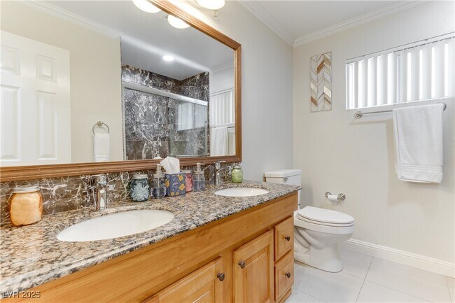 Building Photo - 2121 Rosanna St