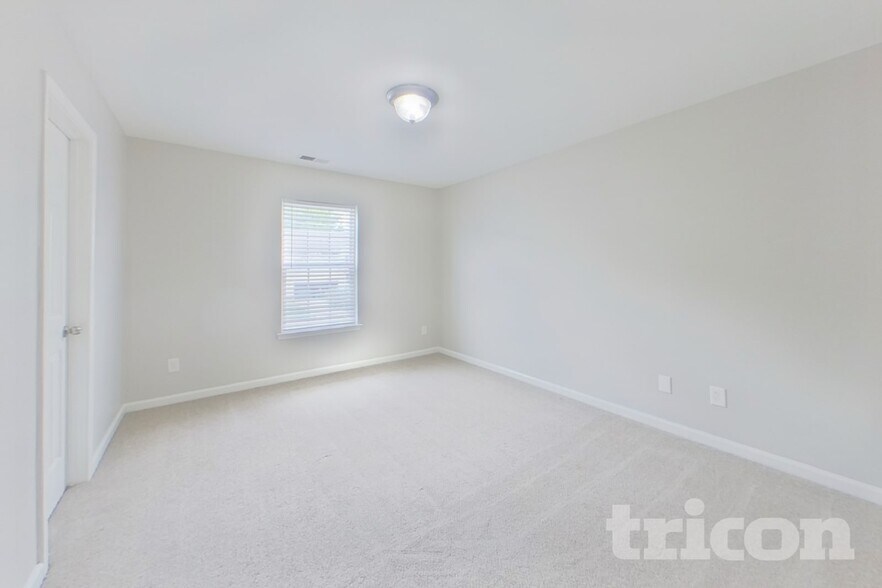 Building Photo - 11311 Breezehill Ln