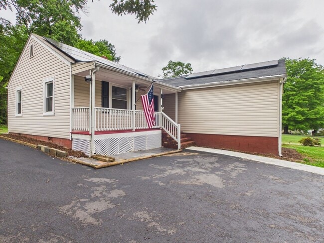 Building Photo - 1518 Ethridge Dr