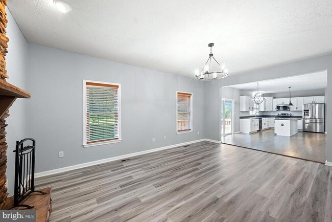 Building Photo - 35184 Pheasant Ridge Rd