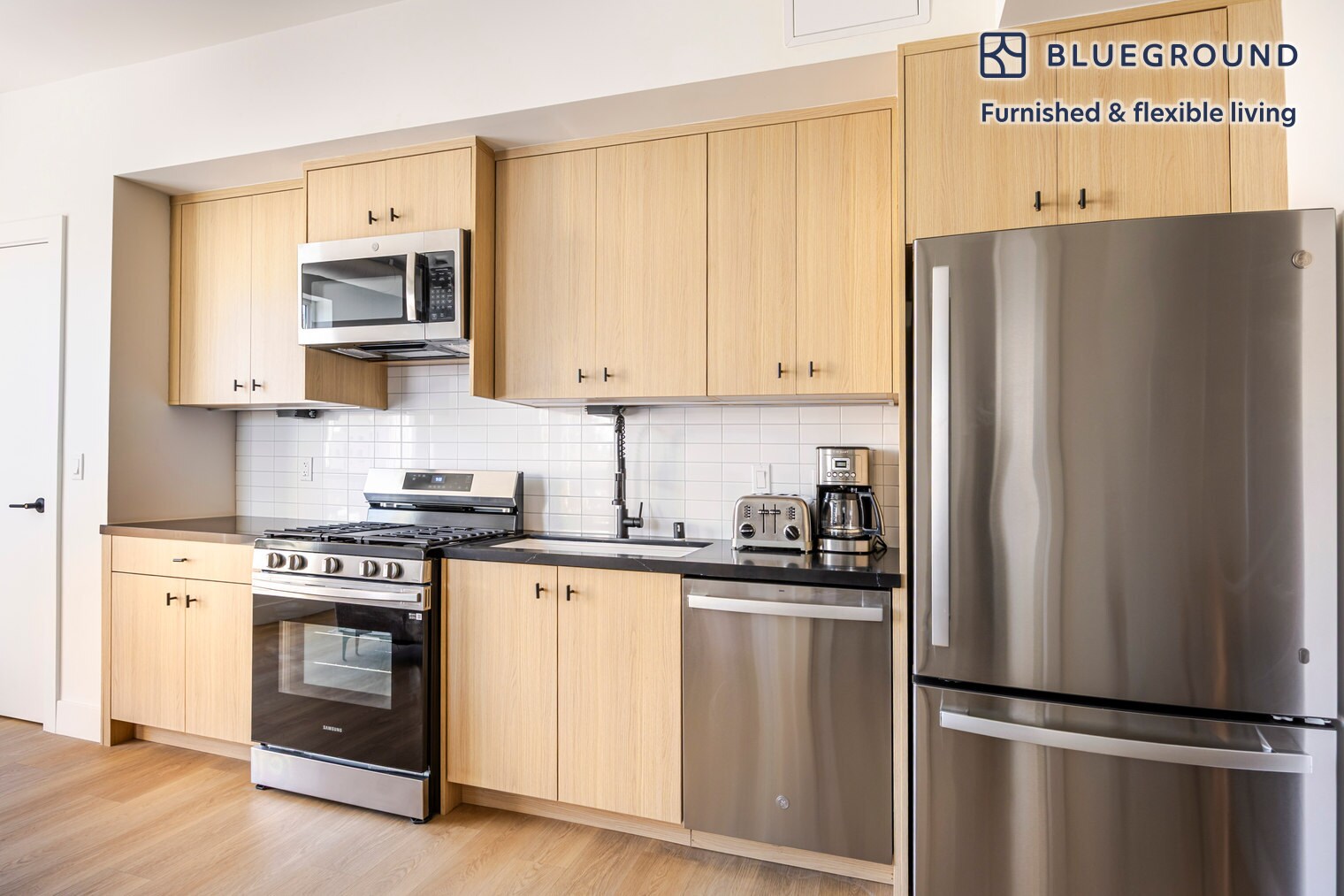 Building Photo - 611 N Virgil Ave