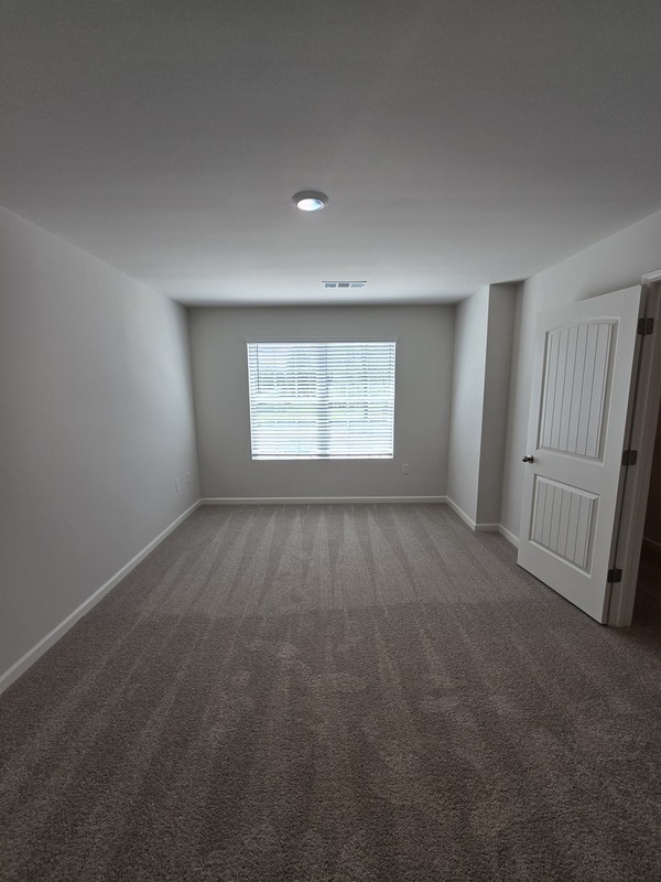 Building Photo - 12 Sweetspire Dr