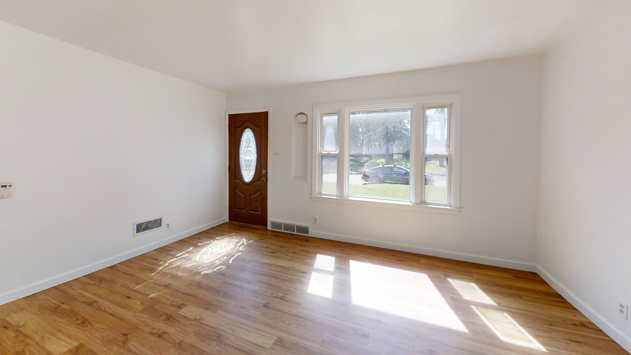 living room - 1103 Amherst Ave