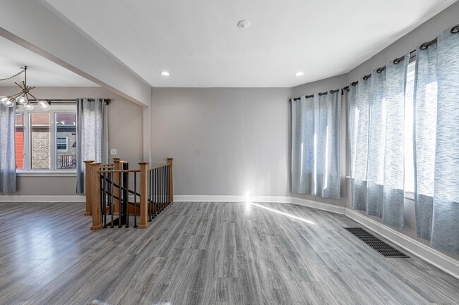 Building Photo - 3838 W 64th St
