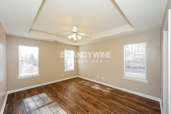 Building Photo - 165 White Oak Wy