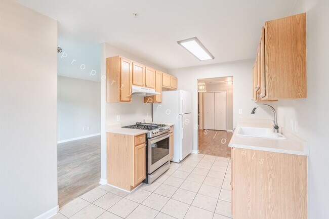 Building Photo - Condo for Rent in New Castle