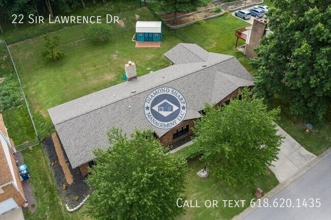 Building Photo - 22 Sir Lawrence Dr