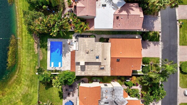 Building Photo - 23443 Mirabella Cir