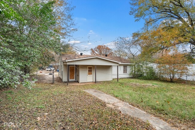 Building Photo - 3051 Amherst St