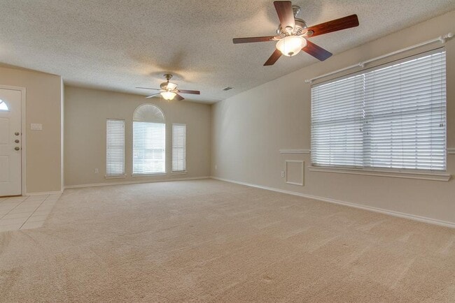 Building Photo - 507 Blueberry Hill Ln